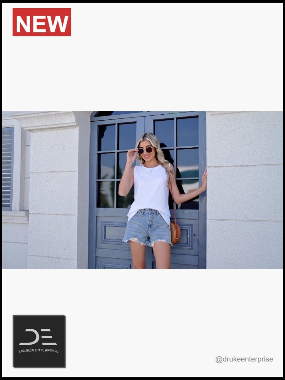 Sleeveless Crewneck Loose Fit Tank Top - Picture 6 of 6